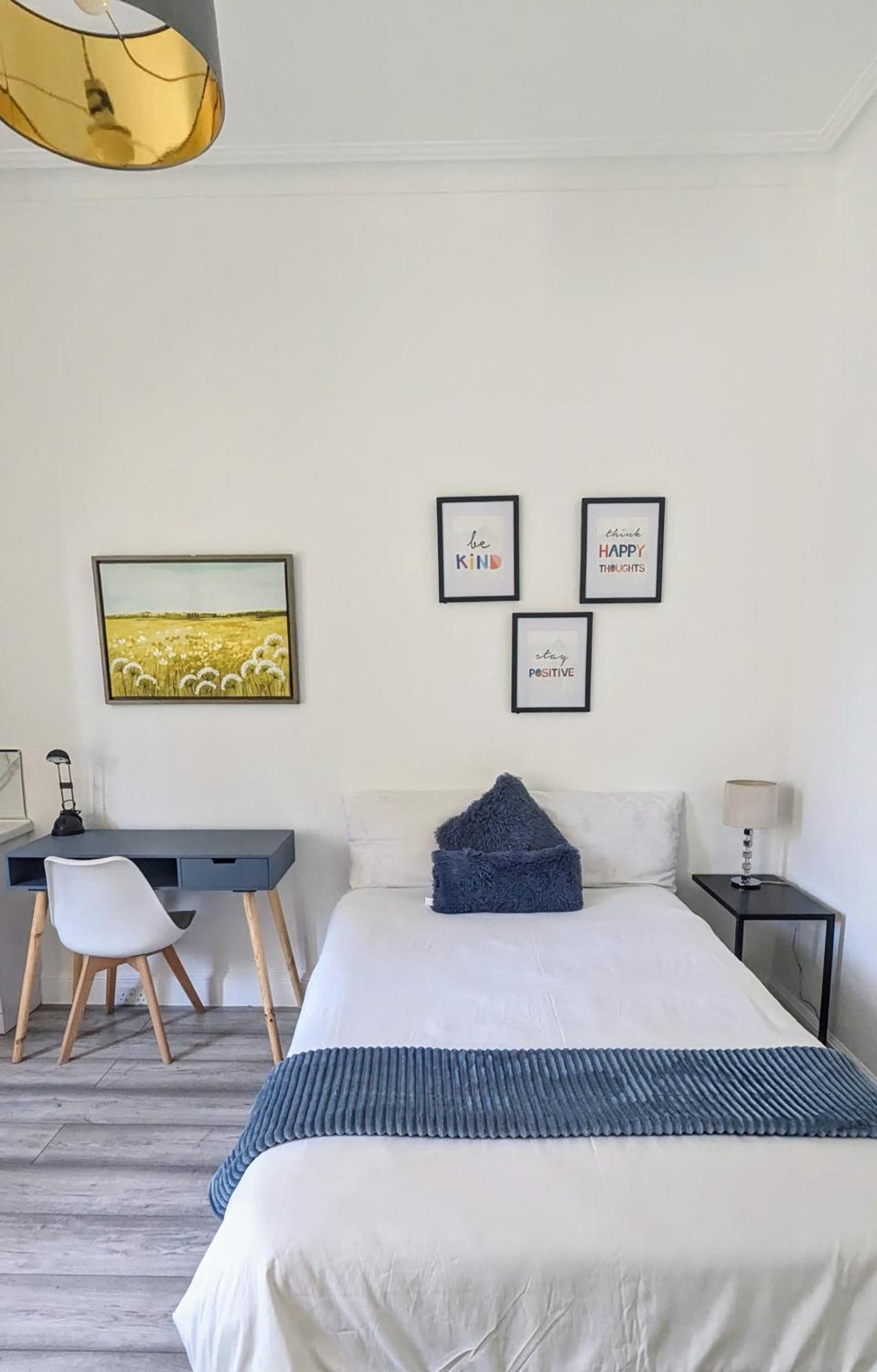 Huge Room In The City Единбург Екстериор снимка
